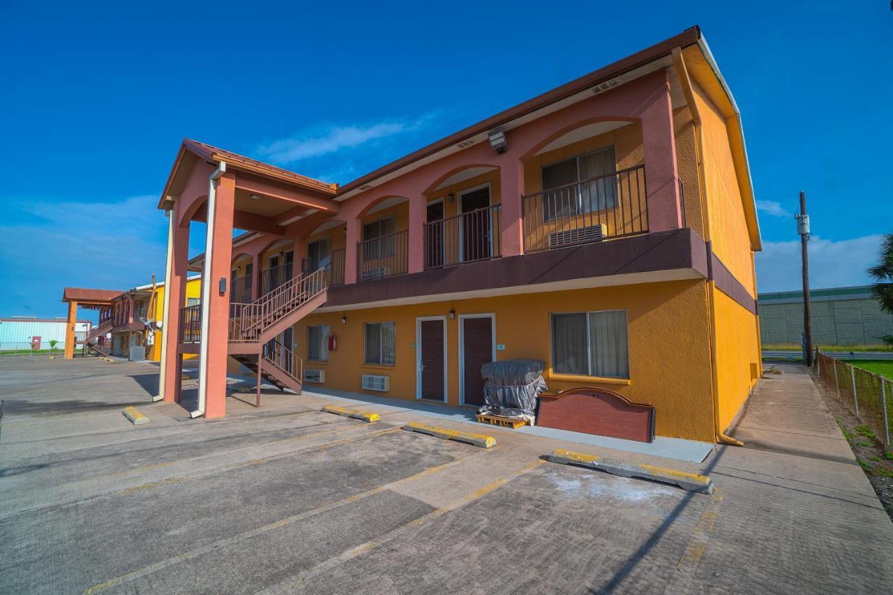Texas Inn San Benito Near Harlingen Екстер'єр фото