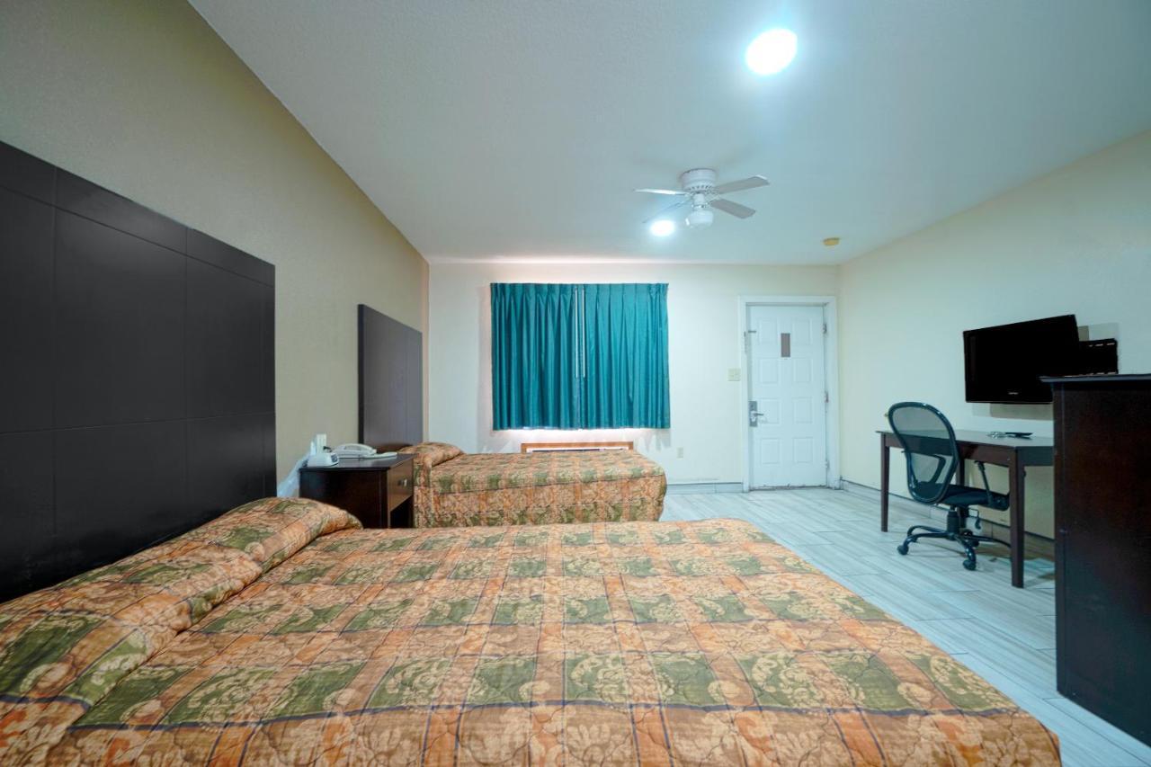 Texas Inn San Benito Near Harlingen Екстер'єр фото